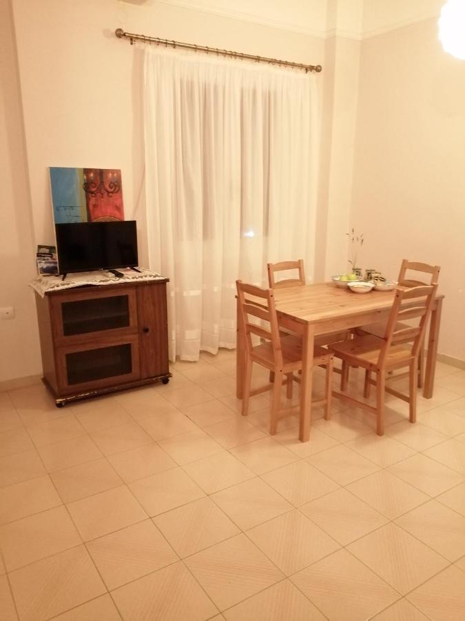 Kalamata Cozy Apartment Exterior foto